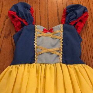 Lovers Dover’s Snow White